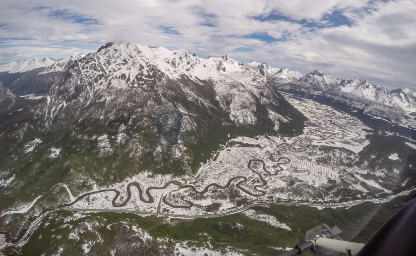 Majestic mountains, seeing which you will begin to pack a backpack Majestic mountains, seeing which you will begin to pack a backpack