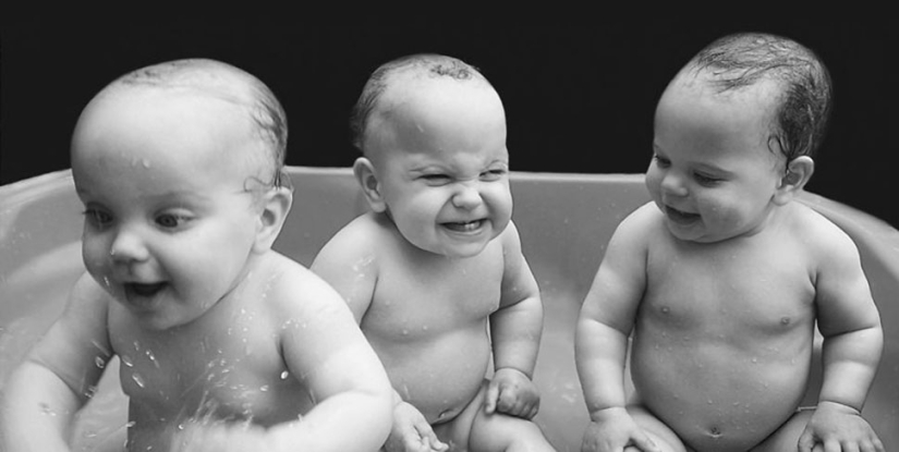 Mamá toma fotos de sus hijas trillizas mientras crecen, y es adorable Mamá toma fotos de sus hijas trillizas mientras crecen, y es adorable