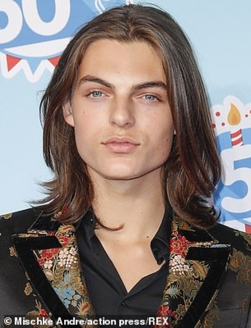 Mama's boy: Damian Hurley looks like his mother in a new photo shoot