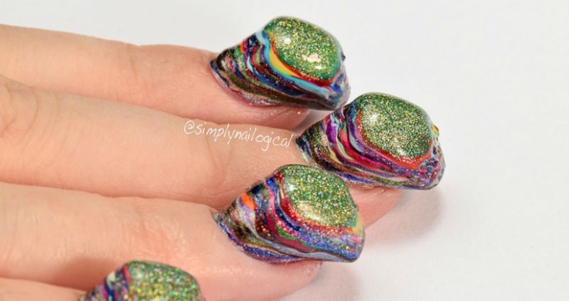 Manicura sin fin: cómo pintarte las uñas con 116 capas de barniz y no volverte loco