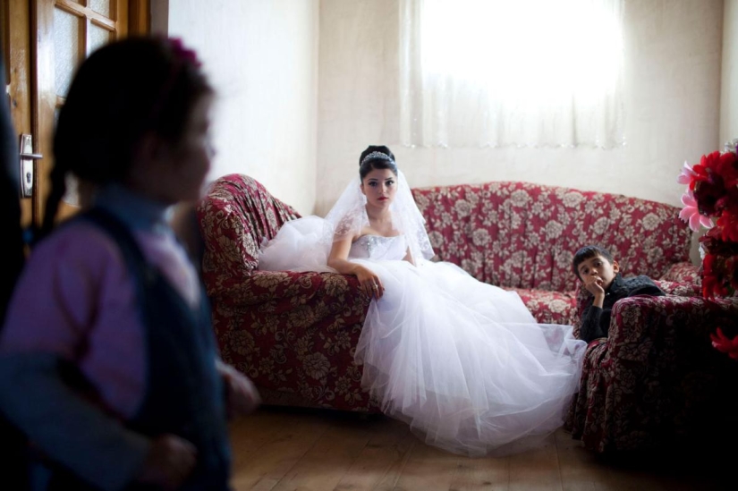 Marriageable girls: how do underage brides live in Georgia Marriageable girls: how do underage brides live in Georgia
