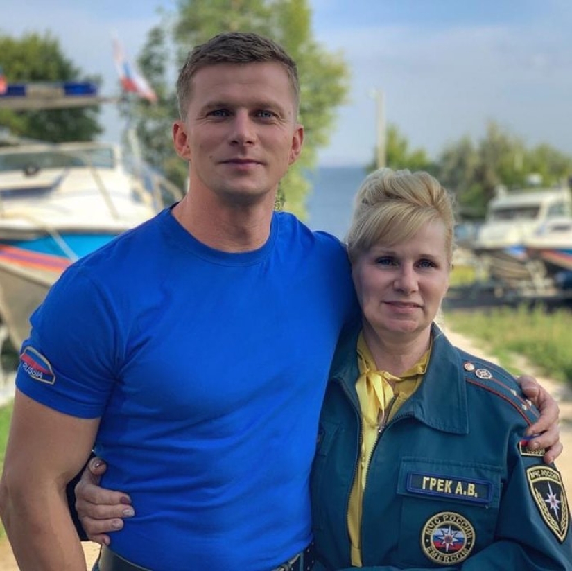 Mom's son forever: photos of 15 Russian artists with moms