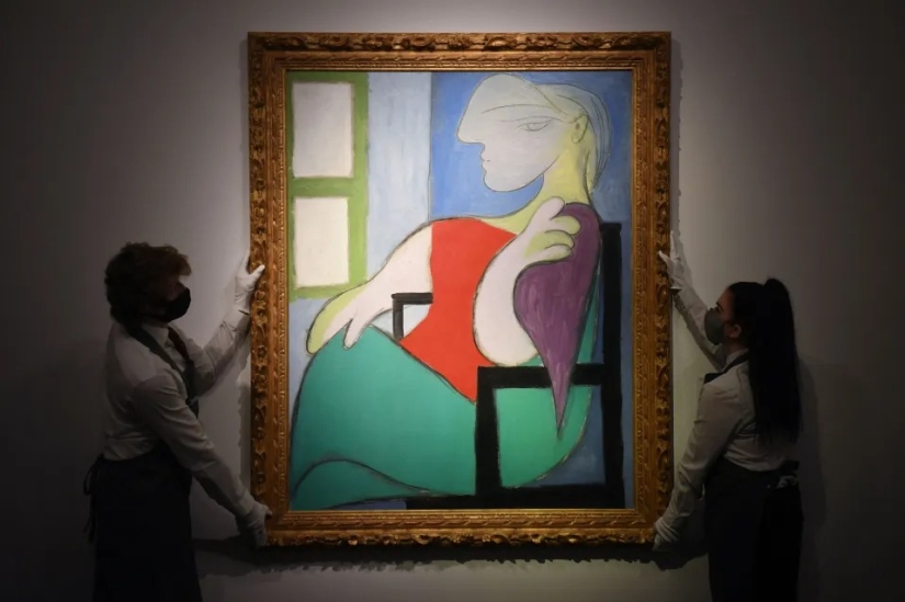Money is wasted: 11 of the most senseless acquisitions of millionaires