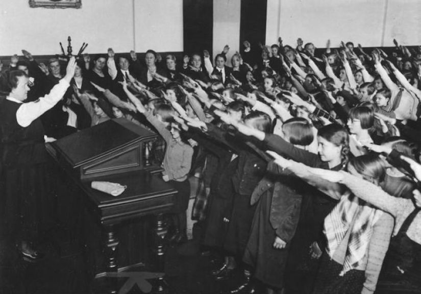 Monsters or ordinary people? What the everyday life of the Third Reich looked like