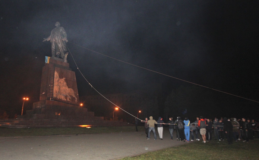 Monumentos a Vladimir Lenin en todo el mundo