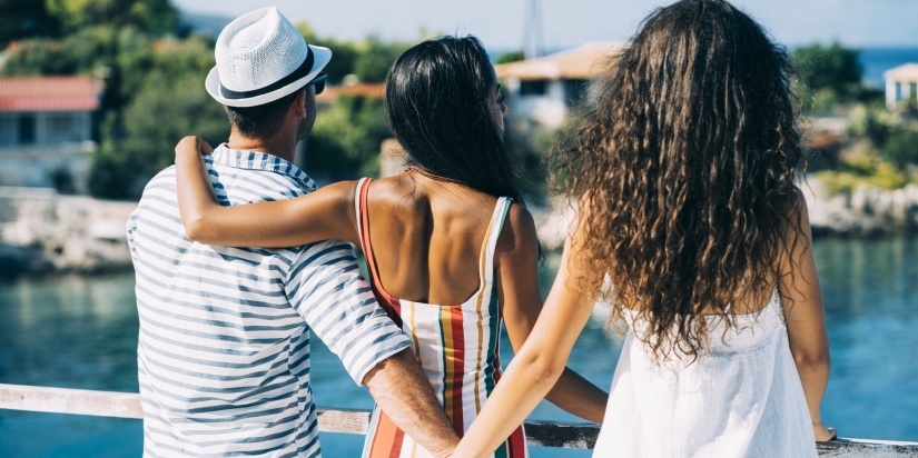 More is better? Why women choose only polygamous connection More is better? Why women choose only polygamous connection