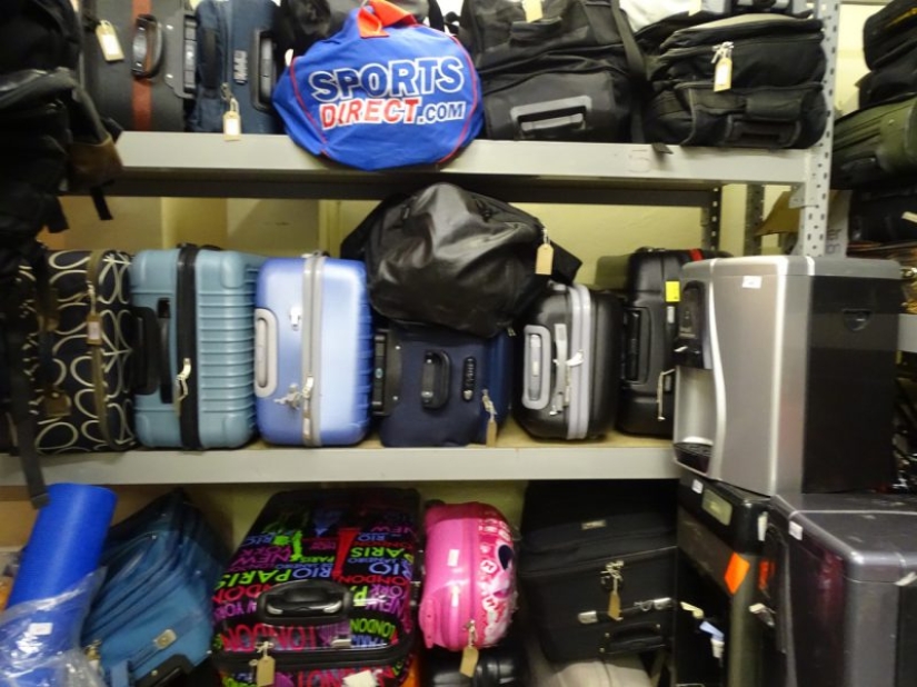 Muerte, diamantes y compras: cómo se llevan a cabo las subastas policiales en Londres