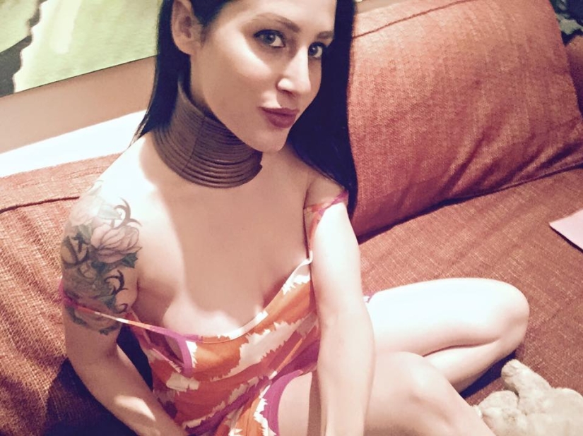 "Mujer jirafa" : una mujer estadounidense estiró su cuello durante 5 años para volverse como una jirafa