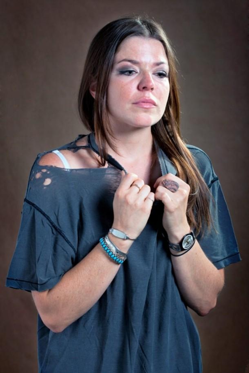 Mujeres con la ropa de sus ex: un proyecto fotográfico inusual de Carla Richmond
