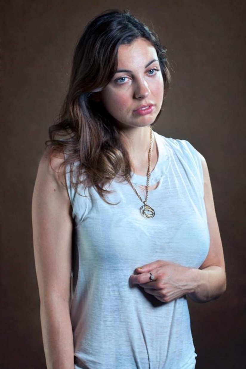 Mujeres con la ropa de sus ex: un proyecto fotográfico inusual de Carla Richmond