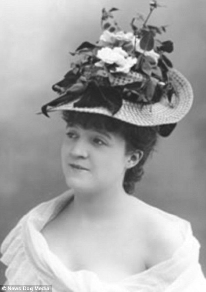 Mujeres que gobernaron París desde la cama: un catálogo escandaloso con cortesanas parisinas del siglo XIX