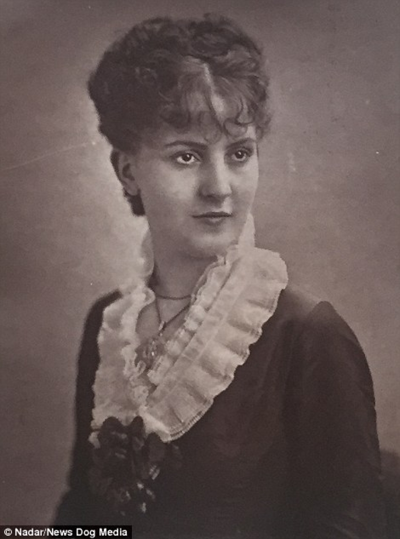 Mujeres que gobernaron París desde la cama: un catálogo escandaloso con cortesanas parisinas del siglo XIX