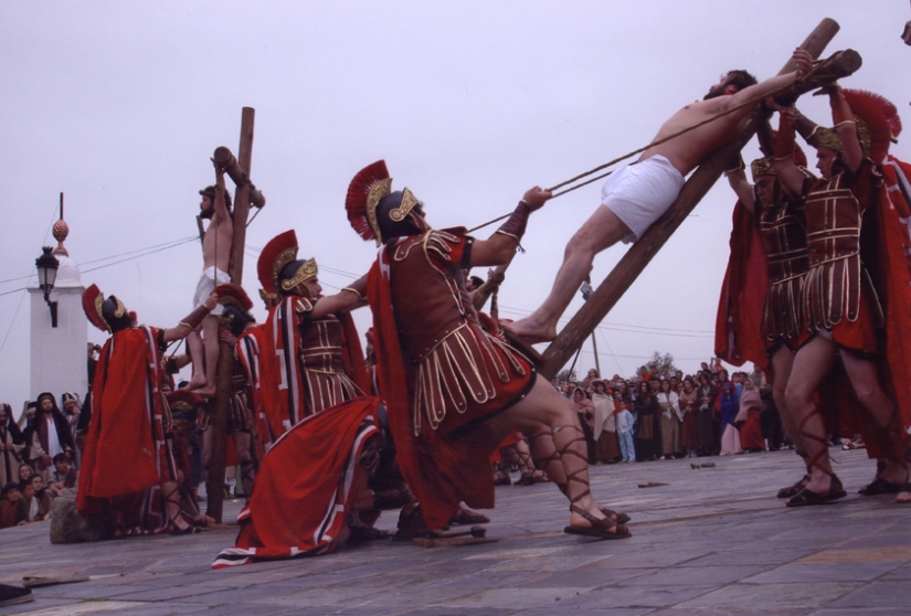 Murió como Jesucristo: científicos italianos han descubierto el esqueleto de un hombre crucificado Murió como Jesucristo: científicos italianos han descubierto el esqueleto de un hombre crucificado