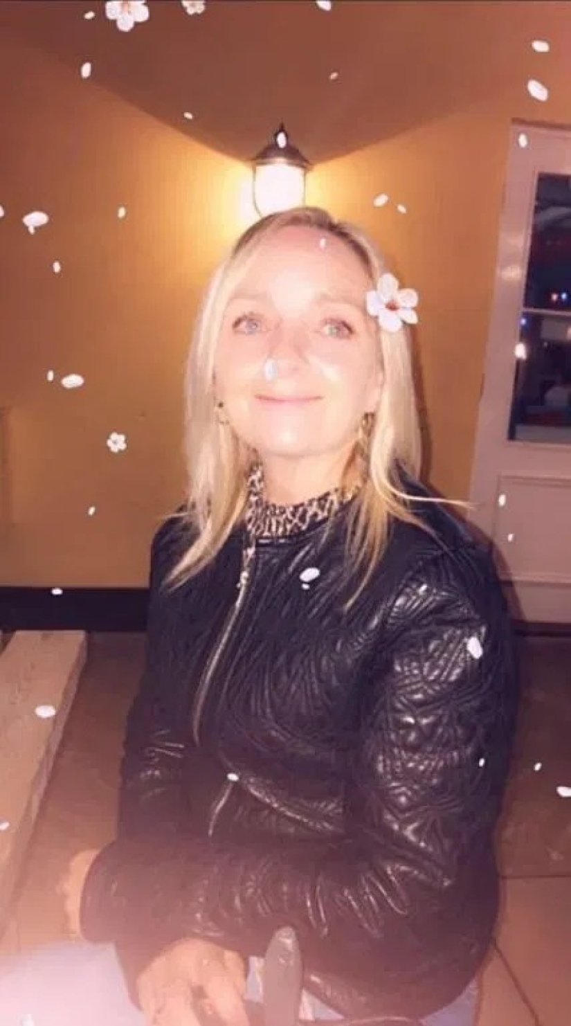 My affectionate mother-in-law! Mother stole her husband from her daughter after she paid for their wedding