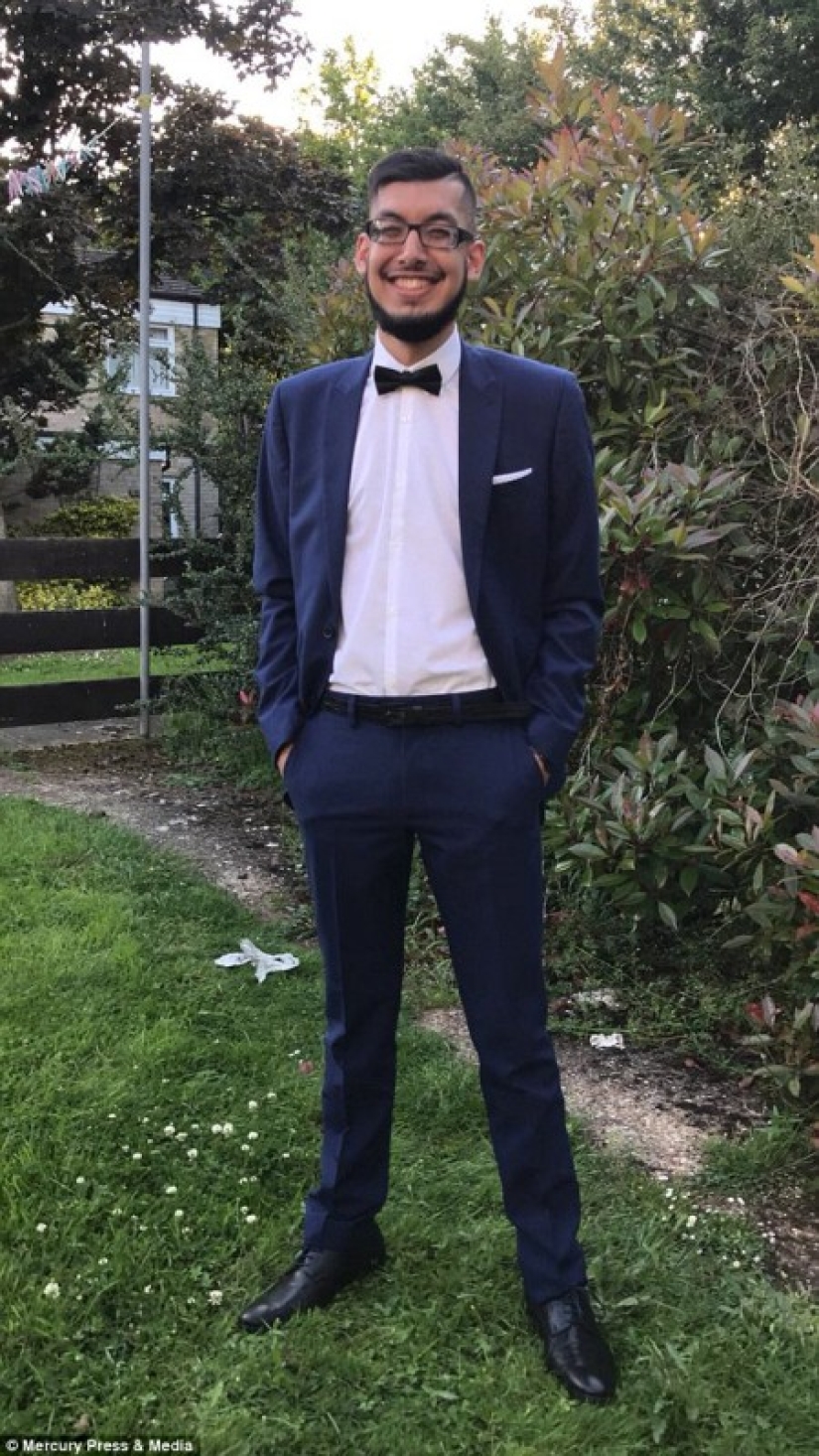 Nadie contrató al británico, y luego comenzó a repartir currículums en la calle