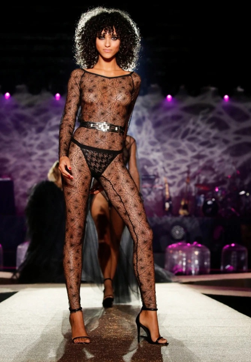 Naked fantasies: Paris Fashion Week surprised with revealing outfits