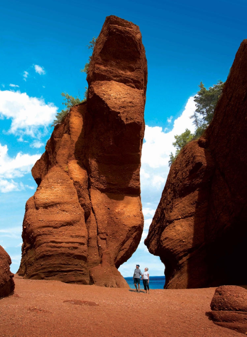 Natural wonder — Hopewell Rocks in the Bay of Fundy Natural wonder — Hopewell Rocks in the Bay of Fundy