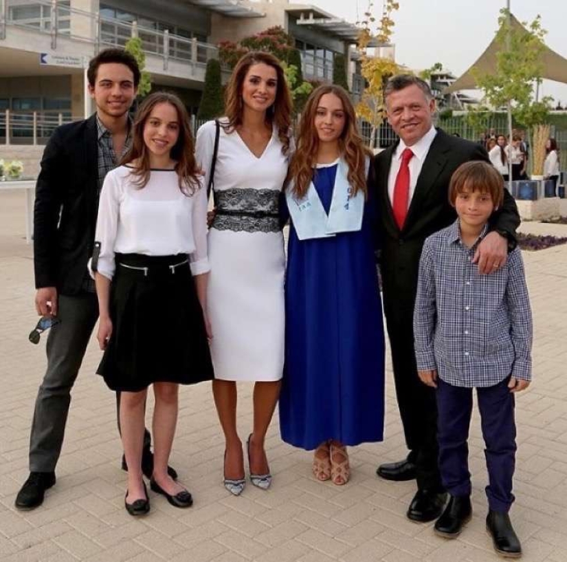 ¡Necesitamos más reyes! Cuántos niños en las familias reales eran entonces y son ahora ¡Necesitamos más reyes! Cuántos niños en las familias reales eran entonces y son ahora