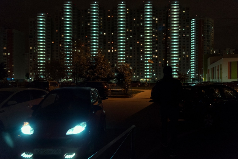 Neon cyberpunk fantasy: the outskirts of Moscow as you have never seen them