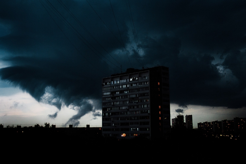 Neon cyberpunk fantasy: the outskirts of Moscow as you have never seen them