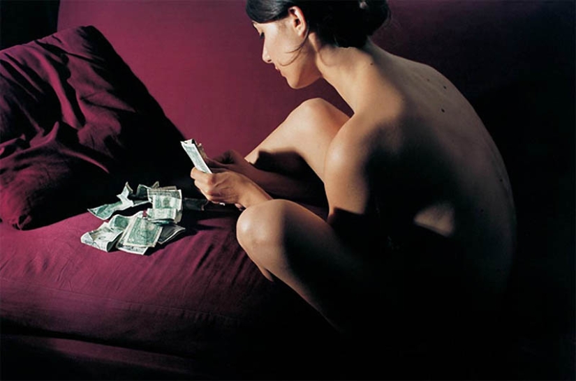 Never closer: Elinor Carucci's family photos from the "Closer" series