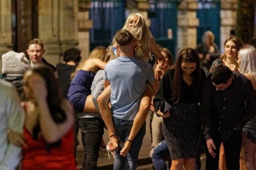 New Year's fireworks: the bright finale of a festive binge in the UK New Year's fireworks: the bright finale of a festive binge in the UK