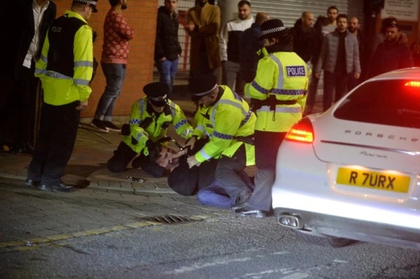 New Year's fireworks: the bright finale of a festive binge in the UK New Year's fireworks: the bright finale of a festive binge in the UK