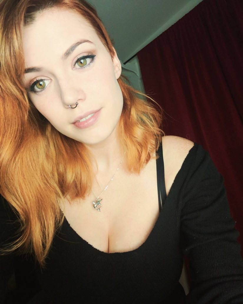 Nika Midget es una estrella de Twitch de 24 años con hermosos pechos