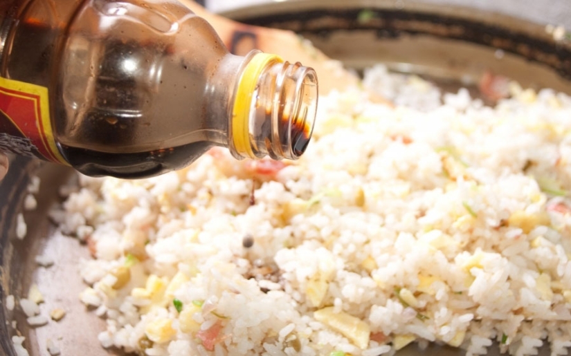 No inclines, no hagas cola, no te metas con el dedo: qué no hacer en Japón para no ofender a los lugareños