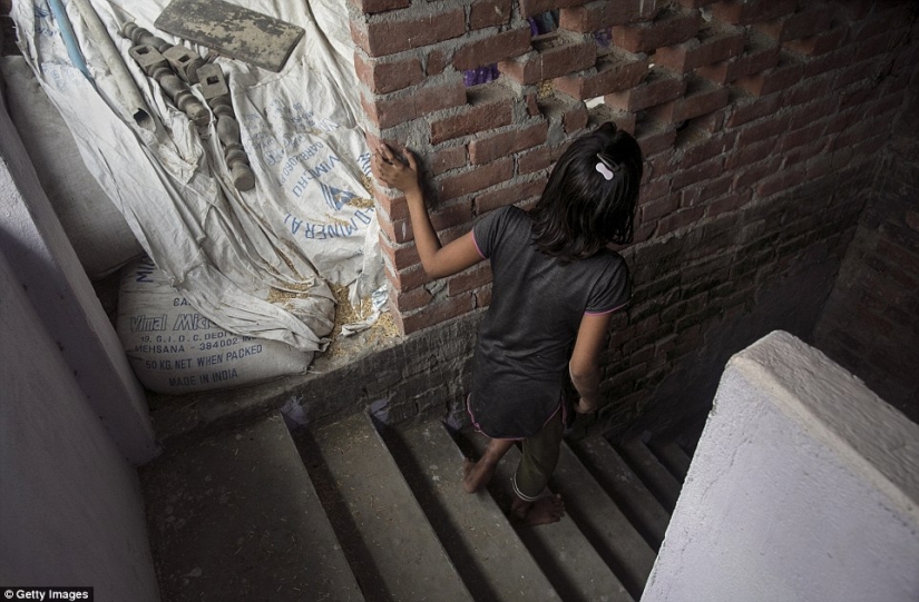 "No me queda nada": las historias de cinco niñas indias que sobrevivieron a la violencia