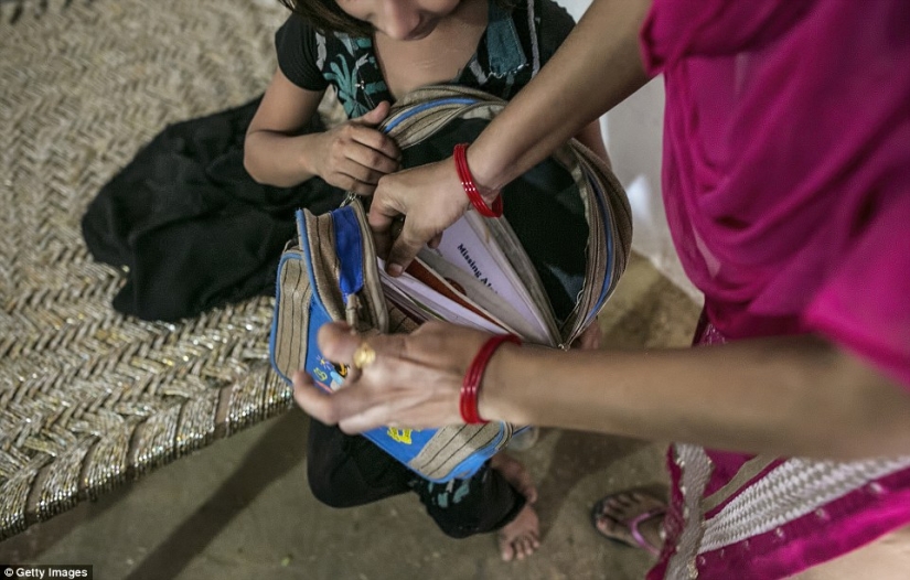 "No me queda nada": las historias de cinco niñas indias que sobrevivieron a la violencia