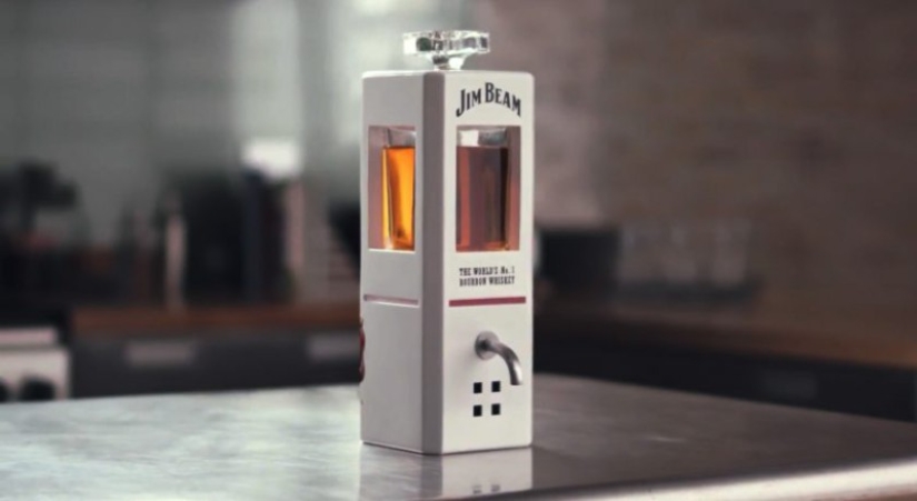 No puedes hacerlo tú mismo: pide un decantador: un nuevo dispositivo de Jim Beam se derramará al mando