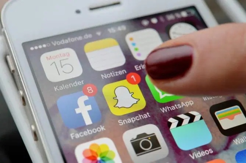 No, the Internet! Why did these girls boycott social networks?