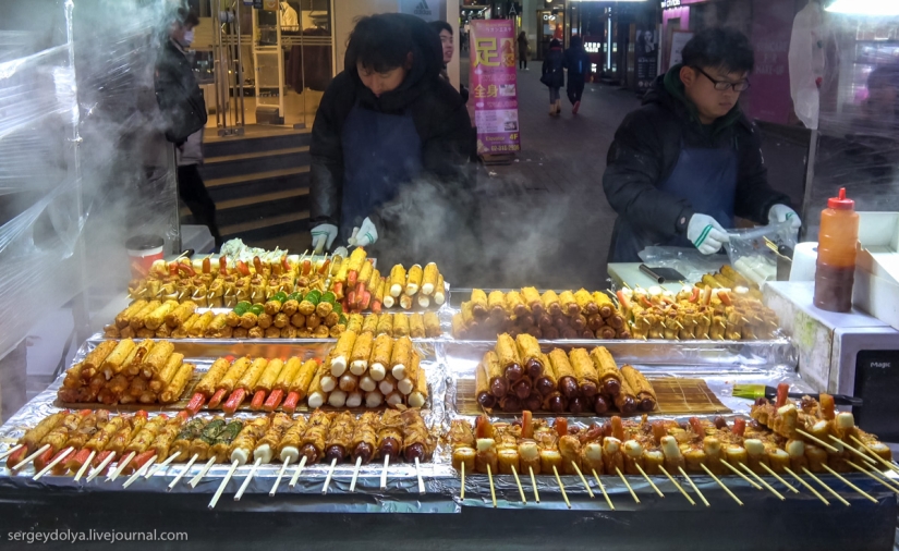 Not a single dog was injured: what to try from street food in seoul