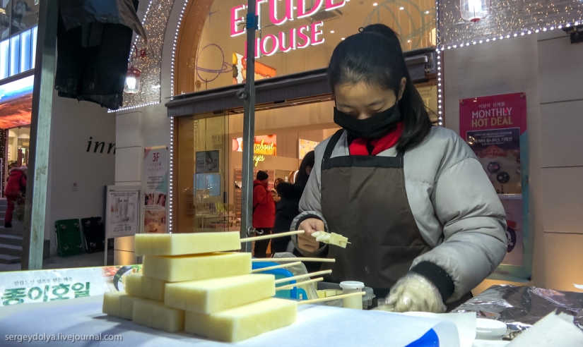 Not a single dog was injured: what to try from street food in seoul