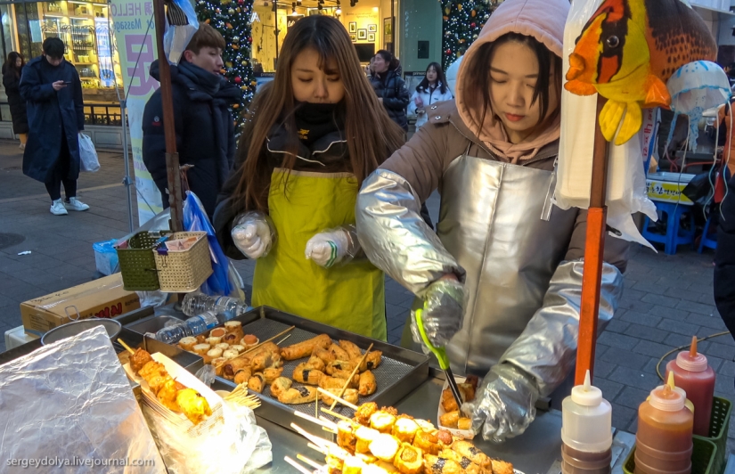 Not a single dog was injured: what to try from street food in seoul