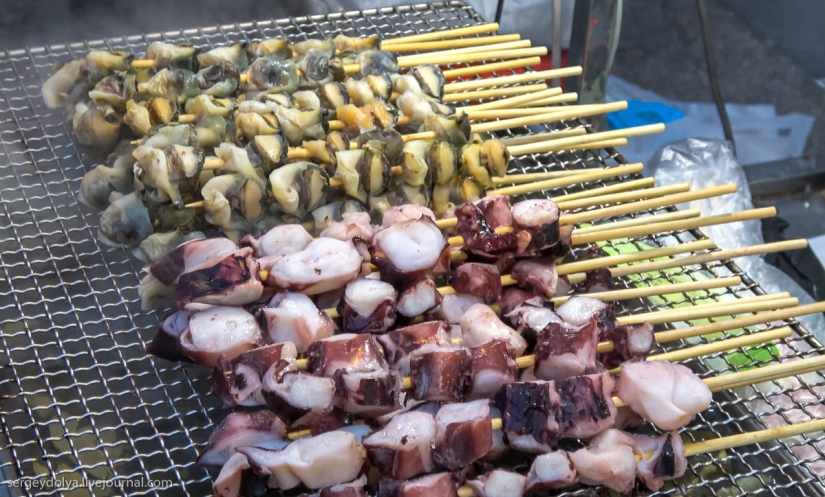 Not a single dog was injured: what to try from street food in seoul