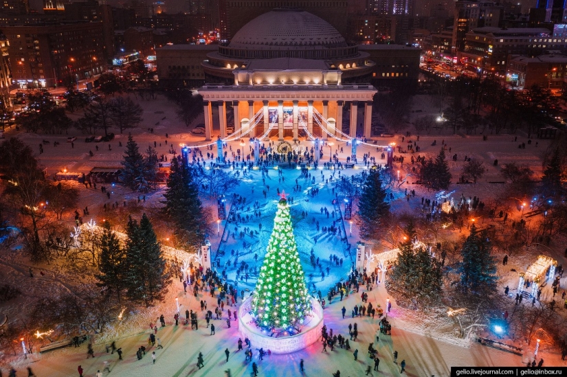 Novosibirsk city skating rink of controversial shape