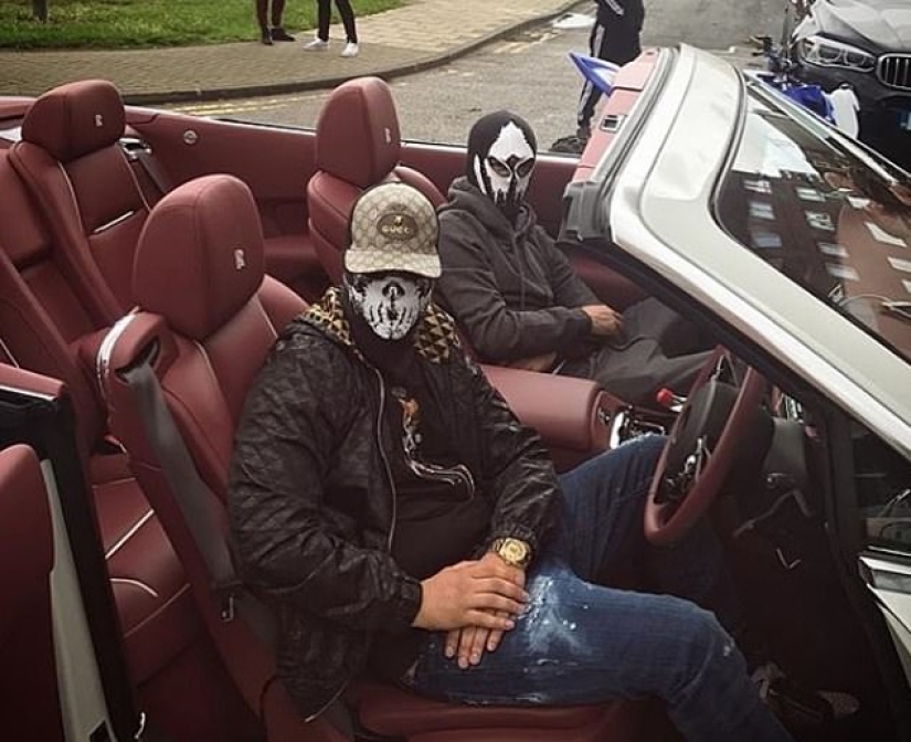 Nuevos dueños de Londres: mafiosos albaneses vierten fotos con dinero y armas en Instagram Nuevos dueños de Londres: mafiosos albaneses vierten fotos con dinero y armas en Instagram