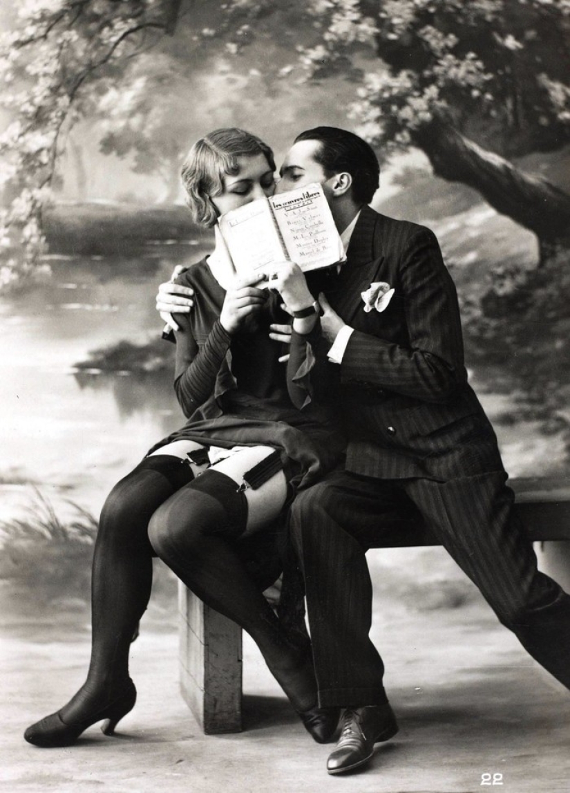 O times! O morals! What erotic postcards looked like in the 20s