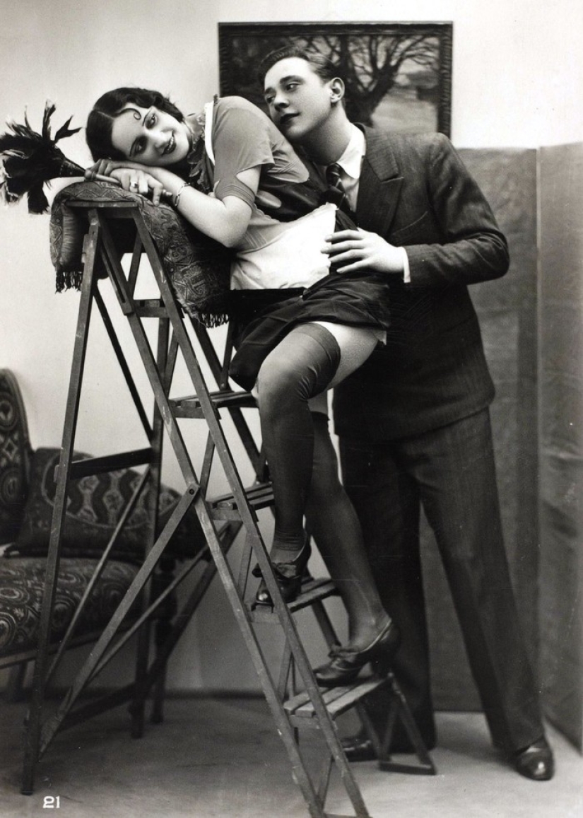 O times! O morals! What erotic postcards looked like in the 20s