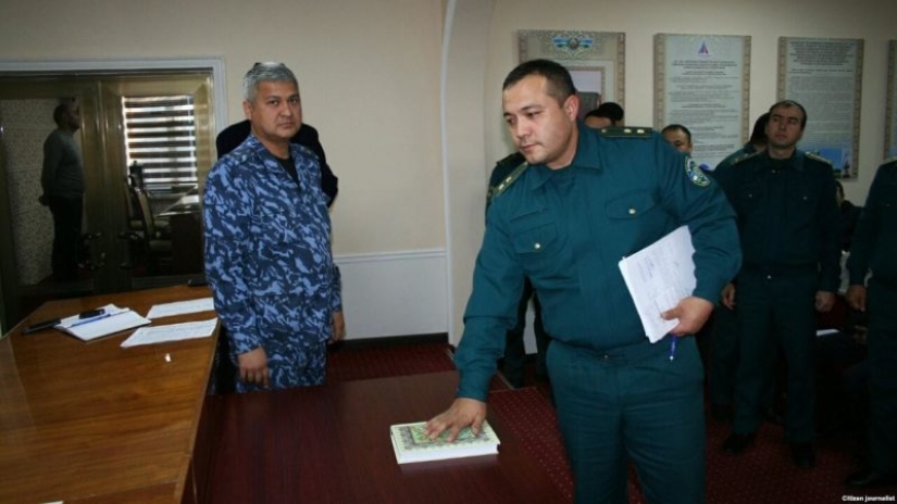 Oath on the Koran: the police of Uzbekistan got rid of corruption in one fell swoop