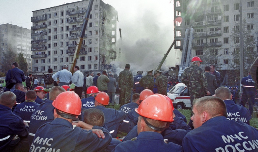 On the anniversary of the explosion of a residential building on Guryanov Street in Moscow On the anniversary of the explosion of a residential building on Guryanov Street in Moscow