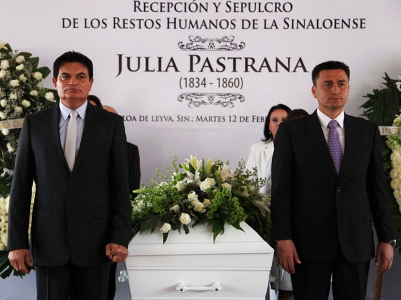 On the face of a terrible, kind inside: the life and death of a bearded Julia, a female monkey from Mexico On the face of a terrible, kind inside: the life and death of a bearded Julia, a female monkey from Mexico