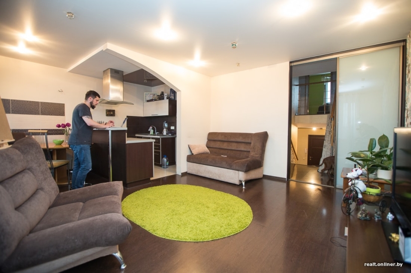 Ordinary in appearance, intricate inside: a unique mystery house in Minsk with 3-level apartments