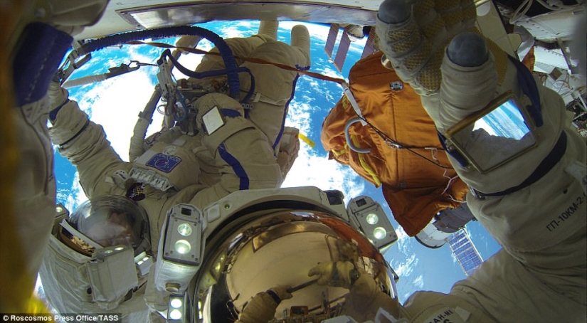 Our answer to Elon Musk: Russian cosmonauts have broken the record for staying in space Our answer to Elon Musk: Russian cosmonauts have broken the record for staying in space