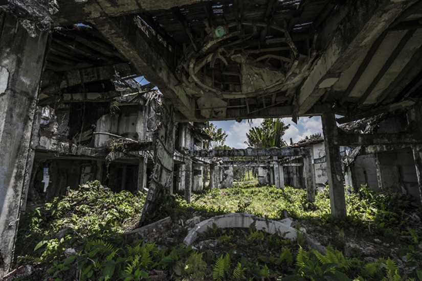 Pablo Escobar's posh mansion was turned into a paintball court