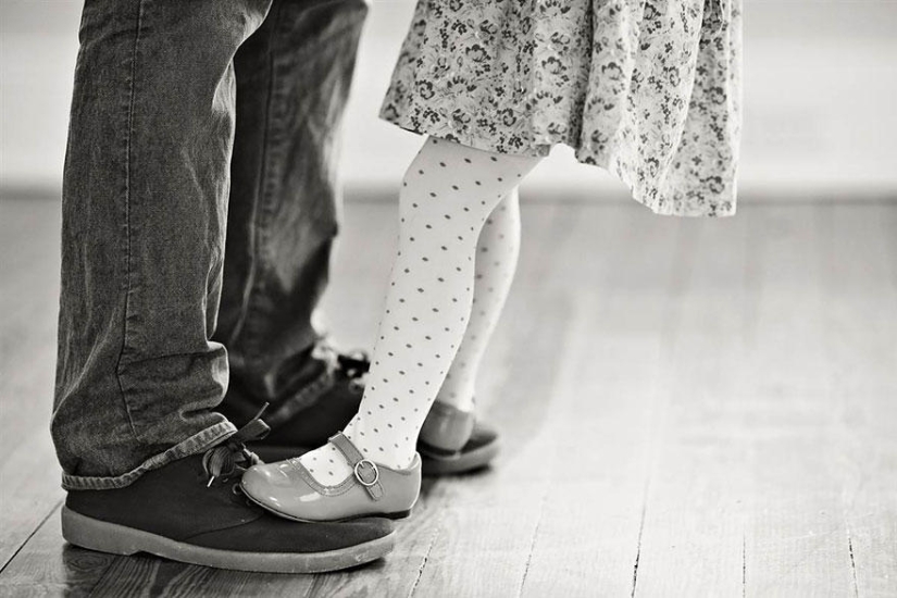 Padre e hija recrearon fotos de boda para despedirse de esposa y madre
