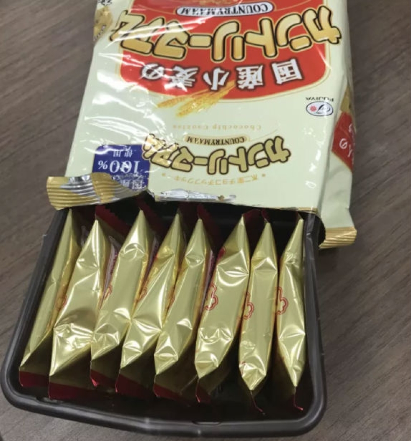 Parking strictly backwards, sleeping at work and other amazing oddities of Japan Parking strictly backwards, sleeping at work and other amazing oddities of Japan