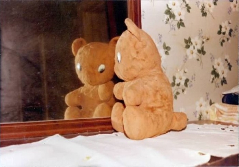 Pasado vs presente: juguetes idénticos con una diferencia de edad de más de 25 años Pasado vs presente: juguetes idénticos con una diferencia de edad de más de 25 años